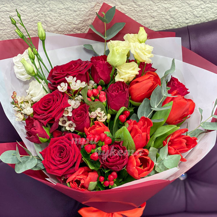 Букет «Поцелуй» (крупный план)