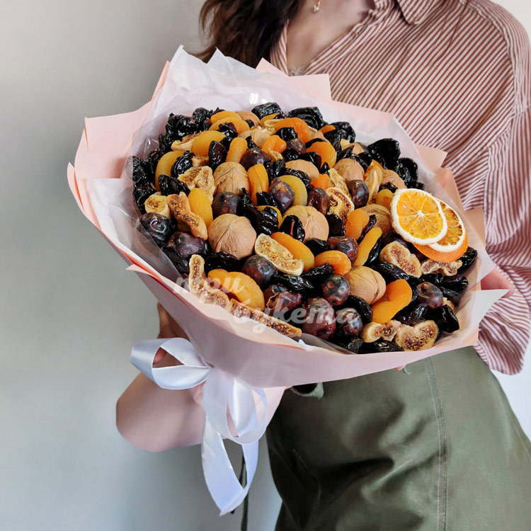 Букет из чернослива и фиников (доп. фото)