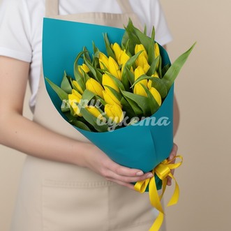 Букет из 25 желтых тюльпанов